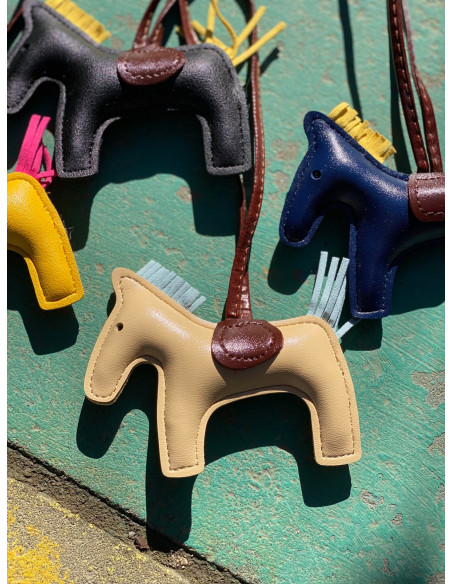 Executive Gifts HEST