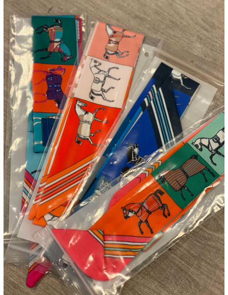 COLLECTION Skjerf Hester 9026