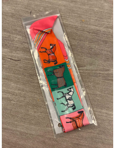 COLLECTION Skjerf Hester 9026